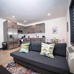 Prime Location|Free Parking|20 Min to Times Square