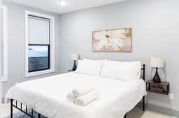 20 Min to Times Square-Stylish 2 BR w/Parking - Image 2