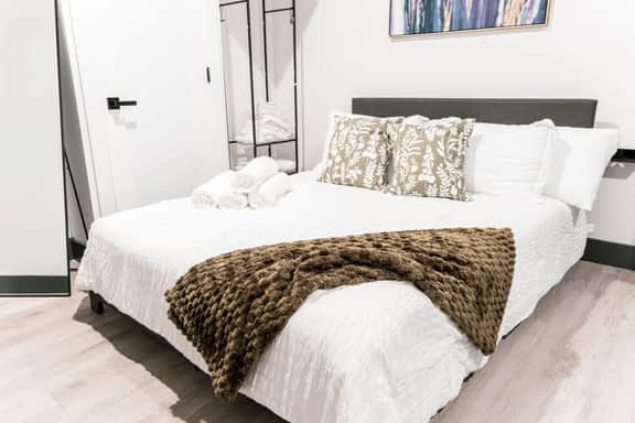 Discover NYC in stylish Studio-25 mins to NYC - Image 2