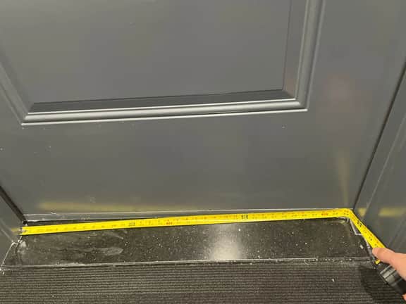 Luxurious and Spacious Apt w/Parking-20 min to NYC - Image 3