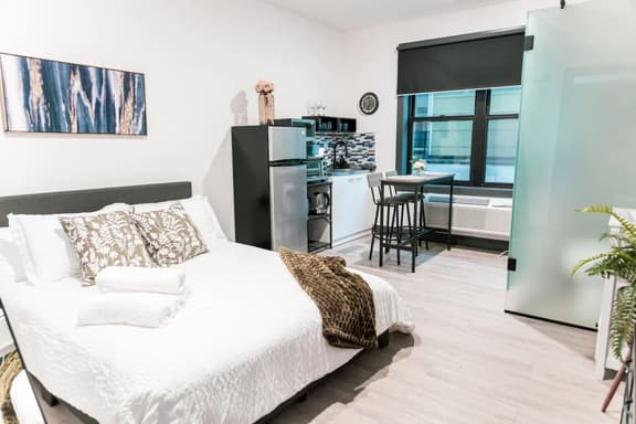 Discover NYC in stylish Studio-25 mins to NYC - Image 1